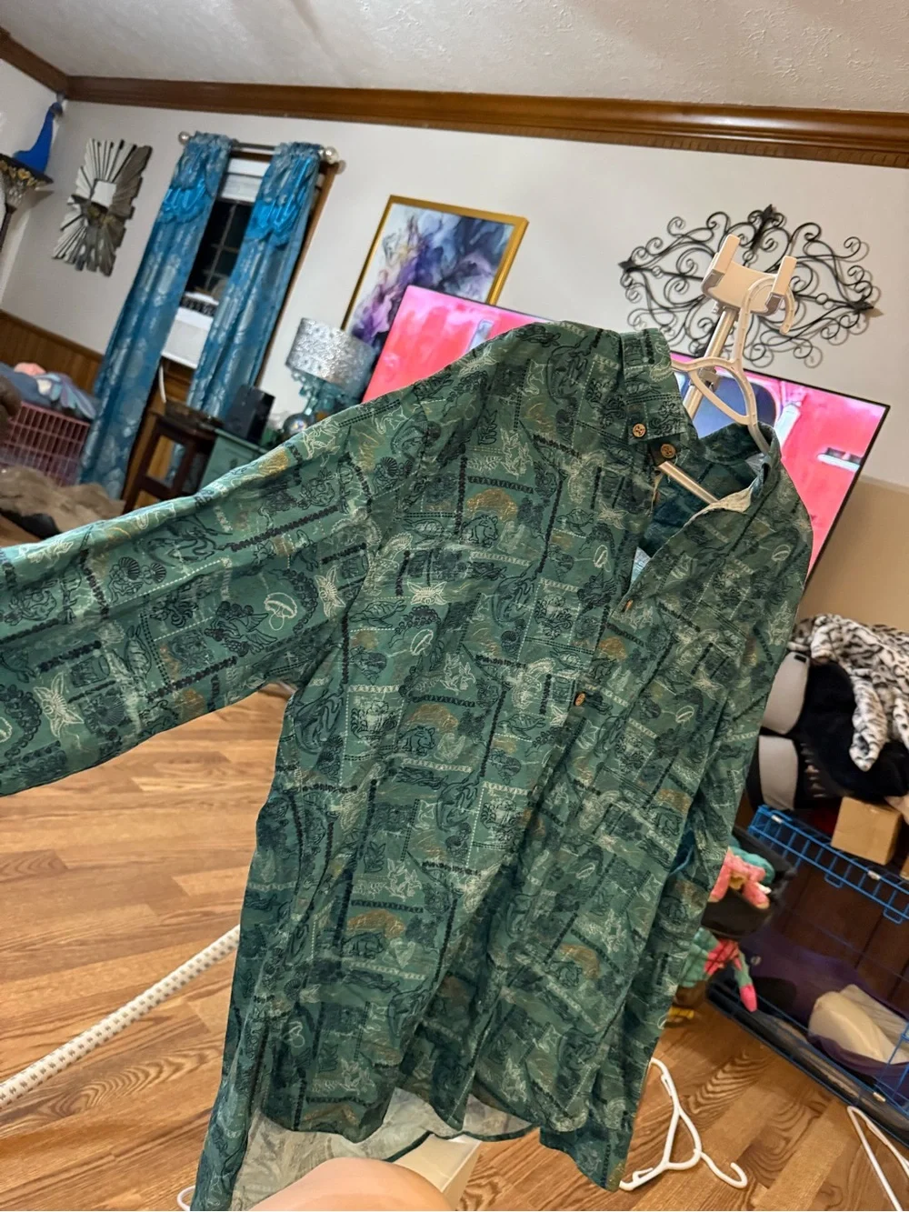 David YiumeGreen Printed Lightweight Men's long sleeve shirts